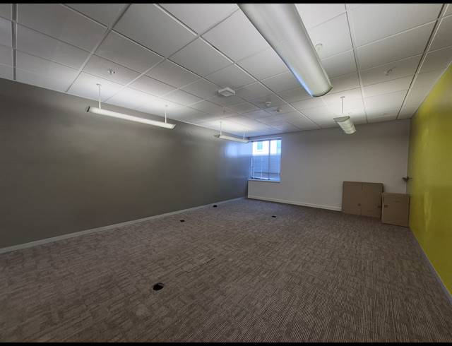1,550M² OFFICE TO LET IN SANDTON CENTRAL